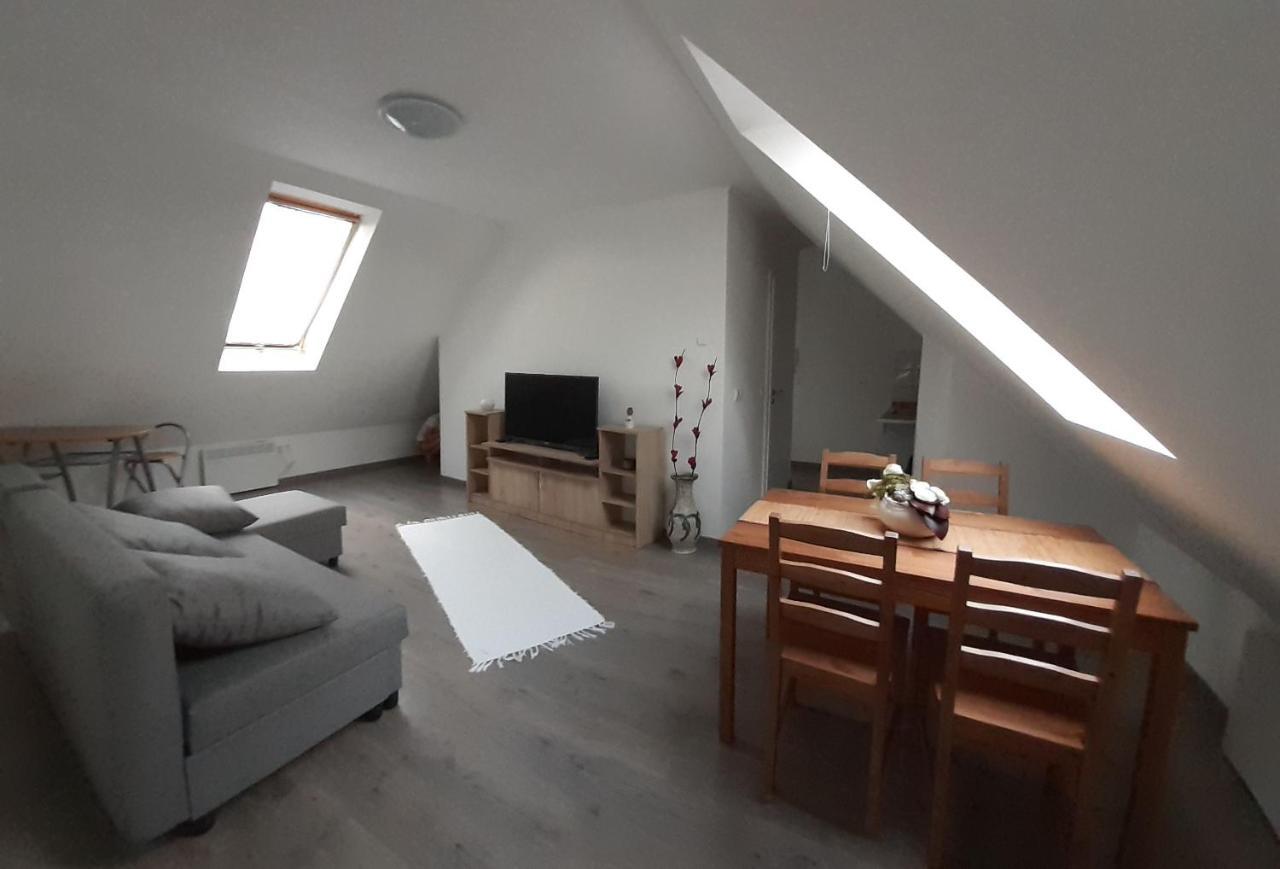 Peak Apartman Eger Exterior photo